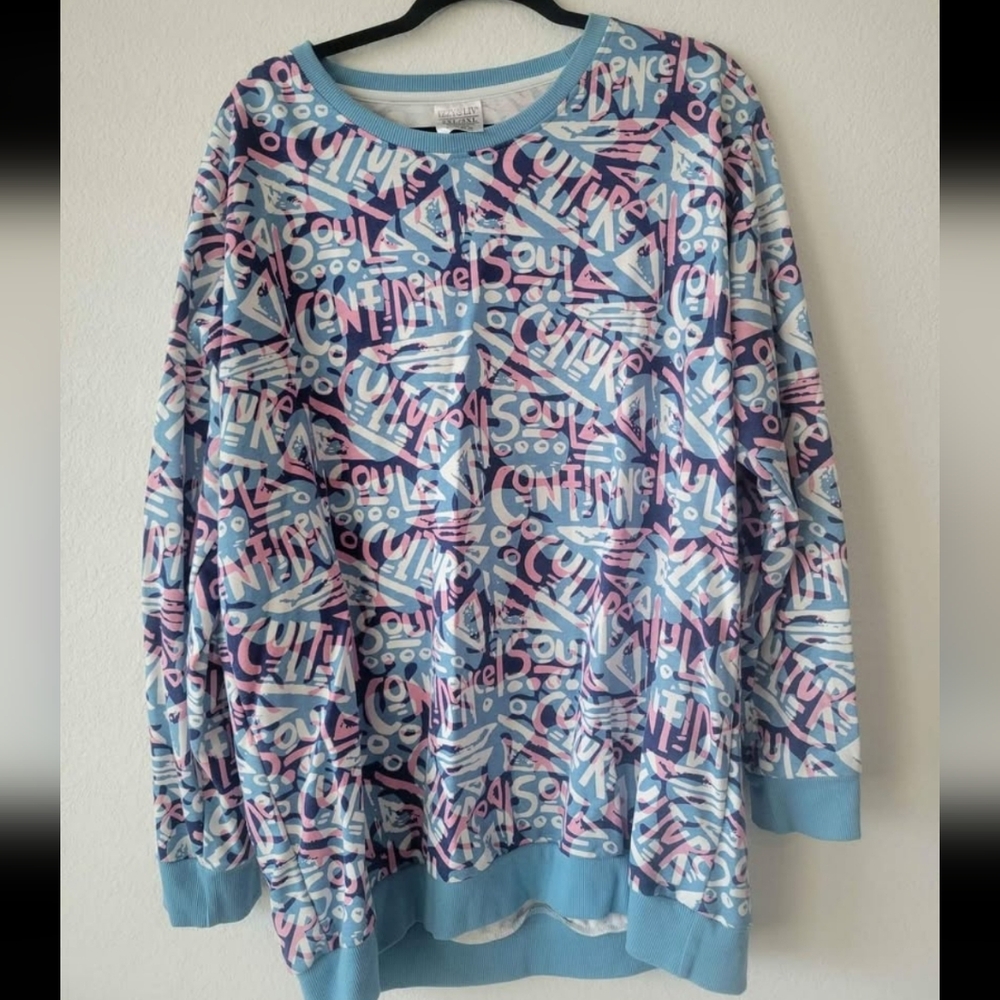 Izzy & LIV Culture & Soul Abstract Blue and Pink Women Long Sleeve Fitted Top